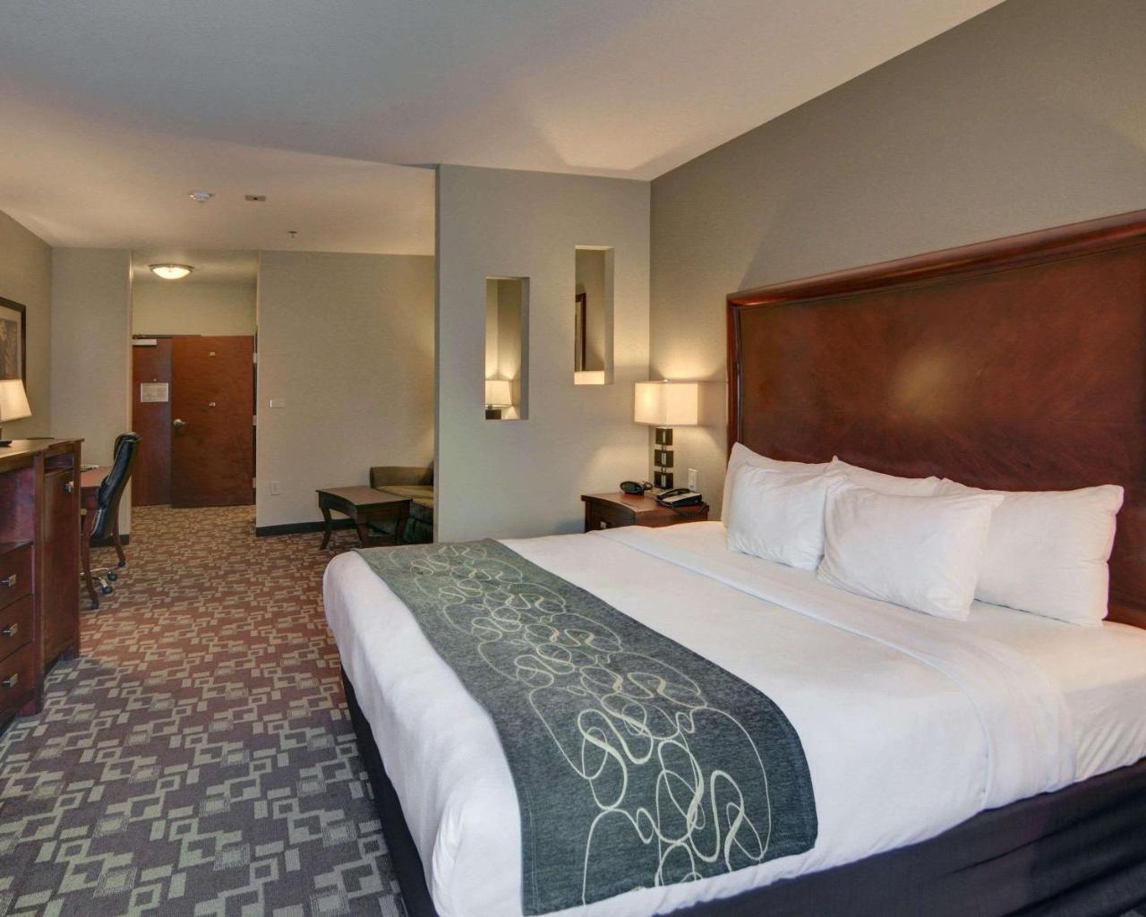 Comfort Suites Near Northeast Mall North Richland Hills Εξωτερικό φωτογραφία